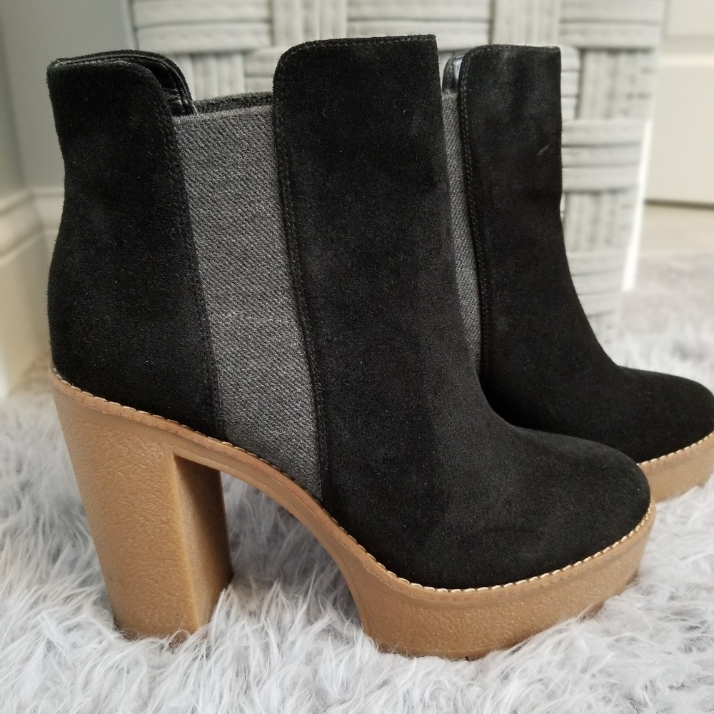 boots - Picture 2 of 4